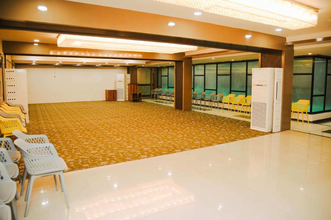 Hotel Tirth By Sonu'S Udždžain Exteriér fotografie